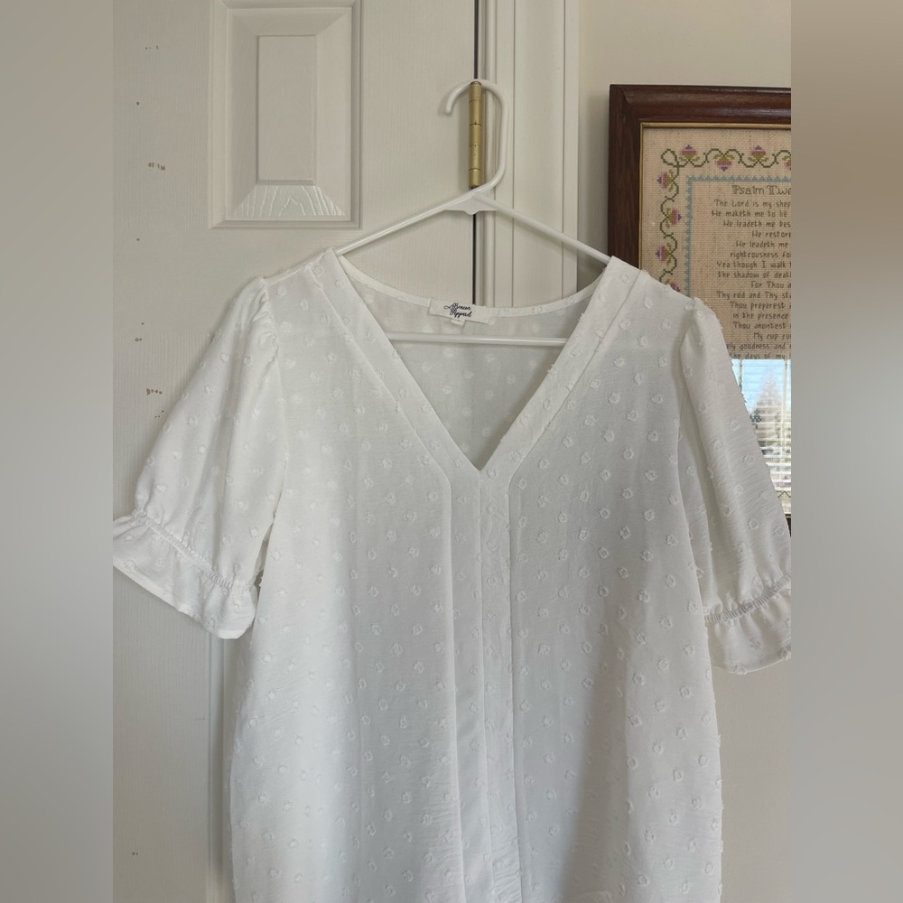Beacon Apparel Blouse Size Medium